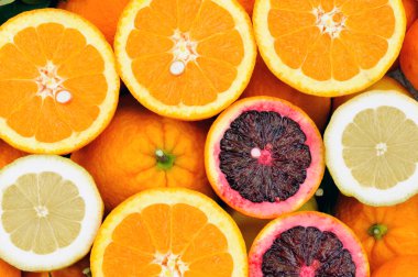 Narenciye meyve organik olarak yetiştirilen