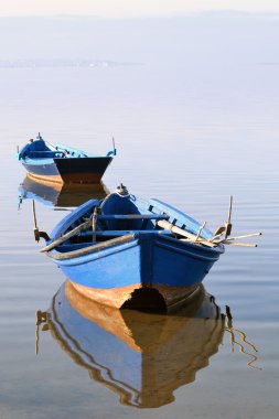 Balıkçı tekneleri, yatak