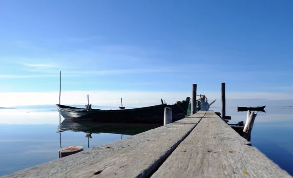 Barcos de pesca en amarre — Foto de Stock