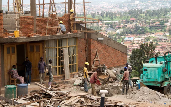 Construção em construção em África — Fotografia de Stock