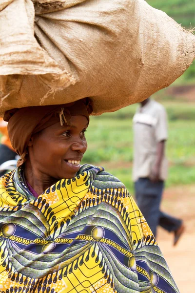 Mujer rwanda — Foto de Stock