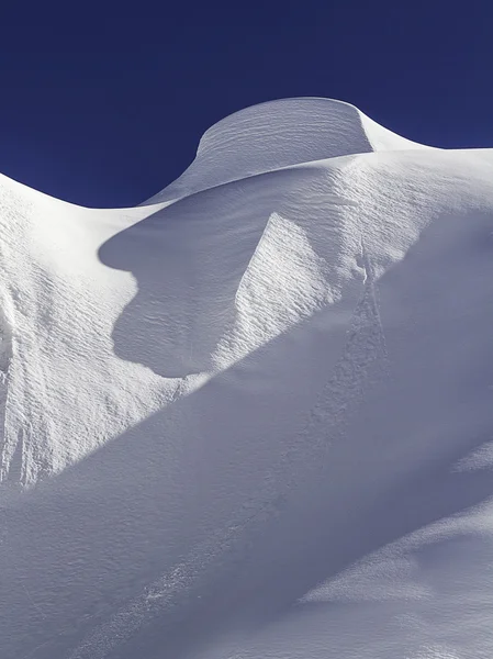 Neve na montanha — Fotografia de Stock