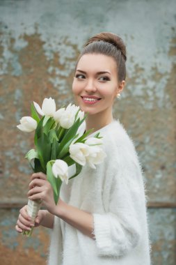 Güzel gelin portresi. Düğün makyaj. Düğün dekorasyon