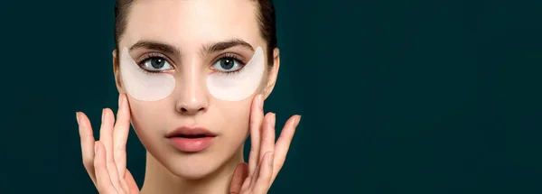 Beautiful Young Woman Clean Perfect Skin Eye Patches Portrait Beauty — Stock Photo, Image