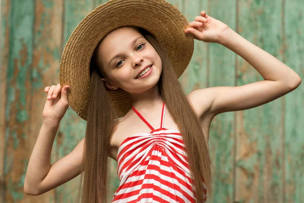 Stylish Portrait Smiling Girl Hat Front Rustic Background Summer Season — Stock Photo, Image
