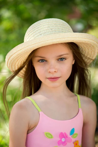 Stylish Portrait Smiling Girl Hat Front Green Background Summer Season — Stock Photo, Image