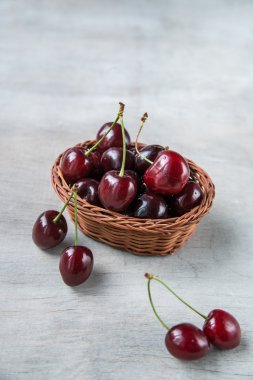 taze kiraz meyveleri