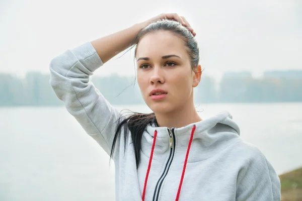 Giovane donna triste — Foto Stock