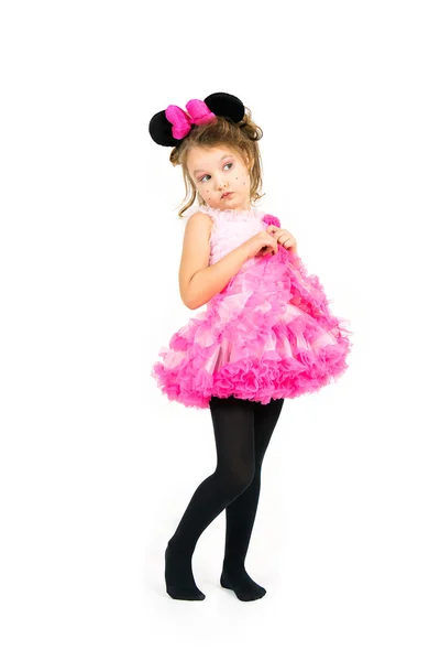 ポーズをピンクのドレスの女の子 — ストック写真