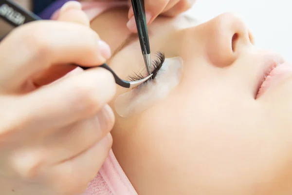 Eyelash Extension Procedure. — Stock Photo, Image