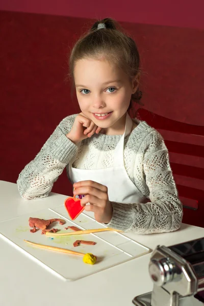 Smiling little girl — Stock Photo, Image