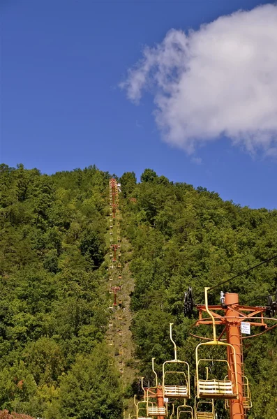 Sskylift till toppen av Gatlinburg Mountain — Stockfoto