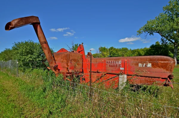 Alter Massey Harris Mähdrescher — Stockfoto