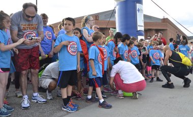 Yarış başlatmak bekleyen gençlik