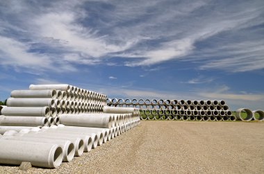 Drenaj için beton adet menfez yığınları