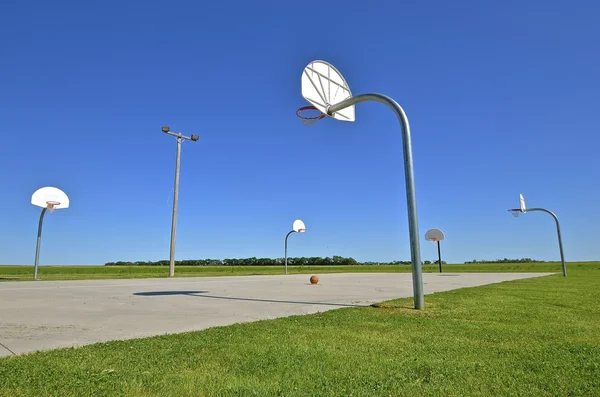 Açık basketbol sahası — Stok fotoğraf