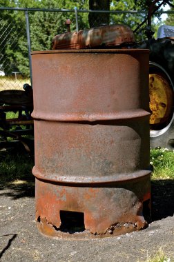 Old rusty burn barrel clipart