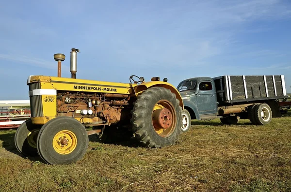 Minneapolis Moline G705 traktor — Stock fotografie