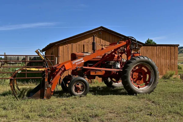 Piedmont Zuid Dakota Augustus 2020 Oude Trekker Met Een Farmhand — Stockfoto