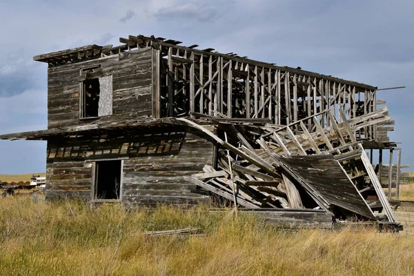 Bâtiment Désert Deux Étages Dans Cadre Ville Fantôme Des Prairies — Photo