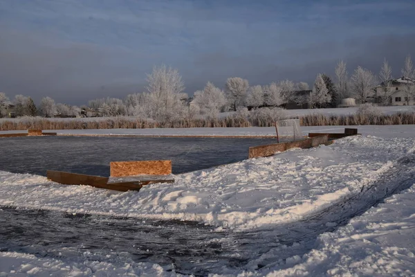 Frost Täcker Miljön Provisorisk Hockeyhall Förort Slough — Stockfoto