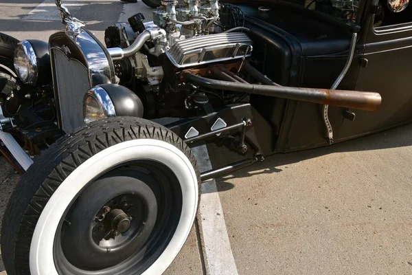 Brand New Whitewall Tire Very Old Restored Street Hot Rod — Stock Photo, Image