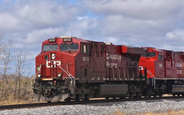 WAUBEN, MINNESOTA, 9 Nisan 2021: Lokomotif, 1968 ve 1996 yılları arasında Kanada 'nın CP Demiryolu olarak bilinen bir Pasifik modelidir.. 