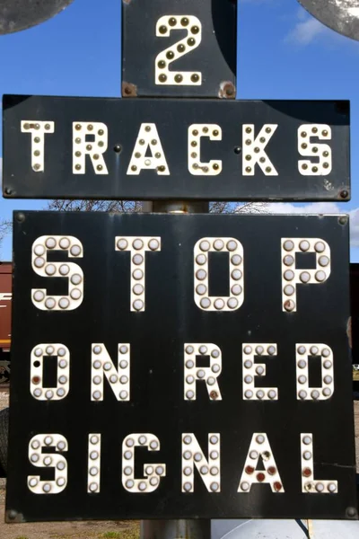 Signo Tren Antiguo Único Con Doble Vía Para Detenerse Cuando — Foto de Stock