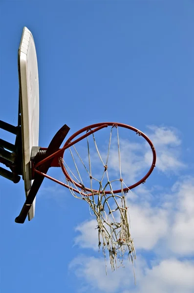 Tattered basketball net — Stock Photo, Image