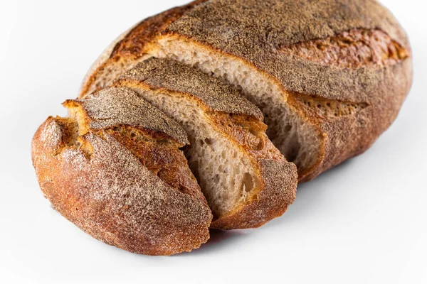 Ručně Dělaný Domácí Chléb Bílém Izolovaném Pozadí — Stock fotografie