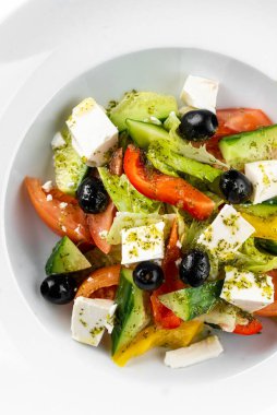 Zeytinli Yunan salatası, domates, salatalık, üst manzara