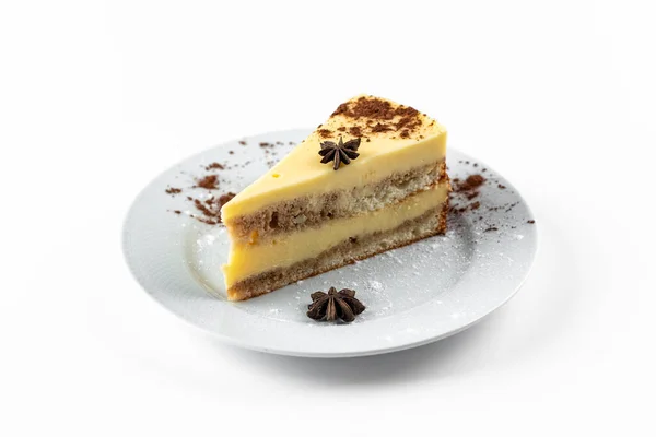 Pezzo Torta Cioccolato Sfondo Bianco — Foto Stock