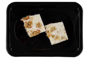 Beyaz arkaplandaki kutuda uygun beslenme