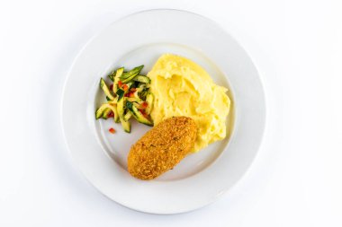 Tabak yakın görüntüsünde lezzetli yemek 