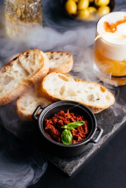 Geleneksel İtalyan yemekleri. Lezzetli, sağlıklı yemek, vejetaryen yemeği.