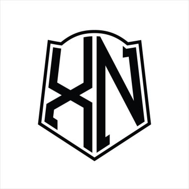 Beyaz arkaplanda izole edilmiş kalkan şekli tasarım şablonuna sahip XN Logo monogramı