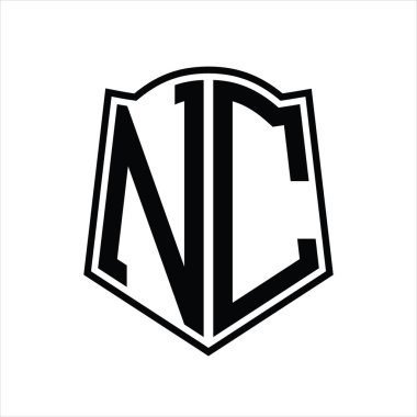 Beyaz arkaplanda izole edilmiş kalkan şekli tasarım şablonuna sahip NC Logo monogramı