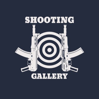 Atış poligonu amblemi ile otomatik tüfek, silah