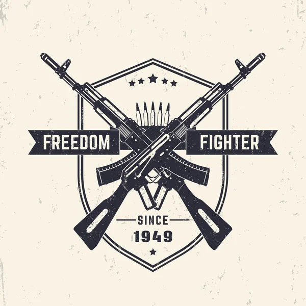 Винищувач Freedom, гранжевий вінтажний дизайн футболки, принт, з перехрещеними штурмовими гвинтівками — стоковий вектор