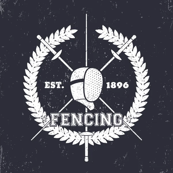 Fencing grunge emblem, logo with crossed foils and fencing mask, vector illustration — 图库矢量图片