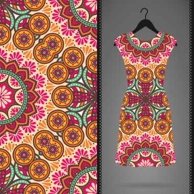 Seamless modeli ile elbise.