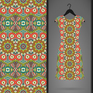 Seamless modeli ile elbise