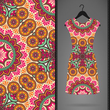 Etnik çiçek Dikişsiz desen elbise ile