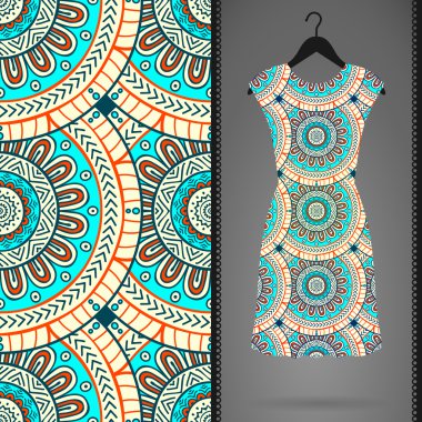 Etnik çiçek Dikişsiz desen elbise ile