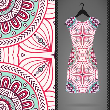 Etnik çiçek Dikişsiz desen elbise ile