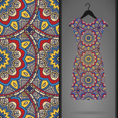 Etnik çiçek Dikişsiz desen elbise ile