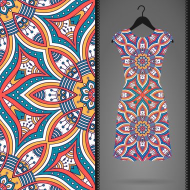 Etnik çiçek Dikişsiz desen elbise ile