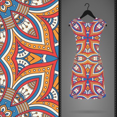 Etnik çiçek Dikişsiz desen elbise ile