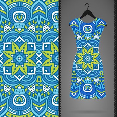 Etnik çiçek Dikişsiz desen elbise ile