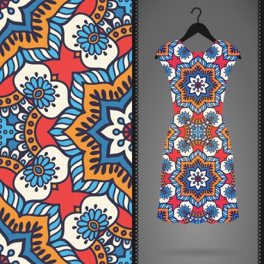 Etnik çiçek Dikişsiz desen elbise ile